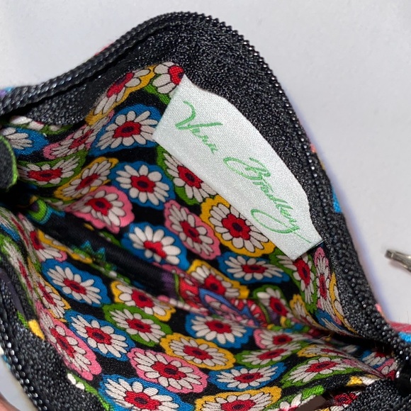 Colorful Daisy Wallet - Picture 3 of 4